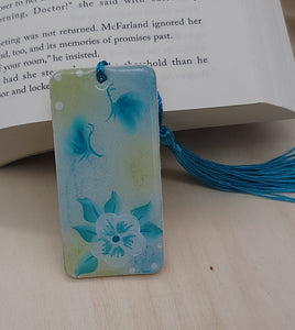 Small Bookmark | E